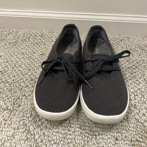 Women’s Allbirds Tree Skipper - Grey sz 7 - Picture 2 of 5